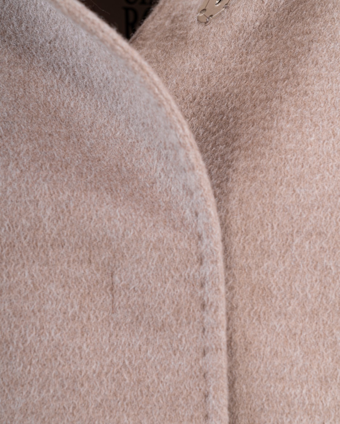 shop CINZIA ROCCA  Giaccone: Cinzia Rocca cappotto in cashmere.
Collo e maniche in maglia coste.
Chiusura con bottoni.
Tasche laterali.
Composizione: 100% Cashmere.
Fabbricato in Italia.. U243OM1 63G8-06 number 6924032